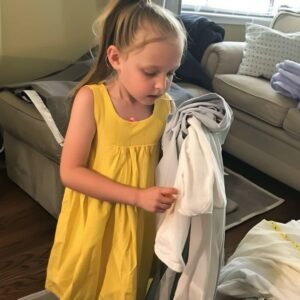 My Fiancé’s 7-Year-Old Daughter’s Unbelievable Morning Routine: The Truth Behind Her Diligence